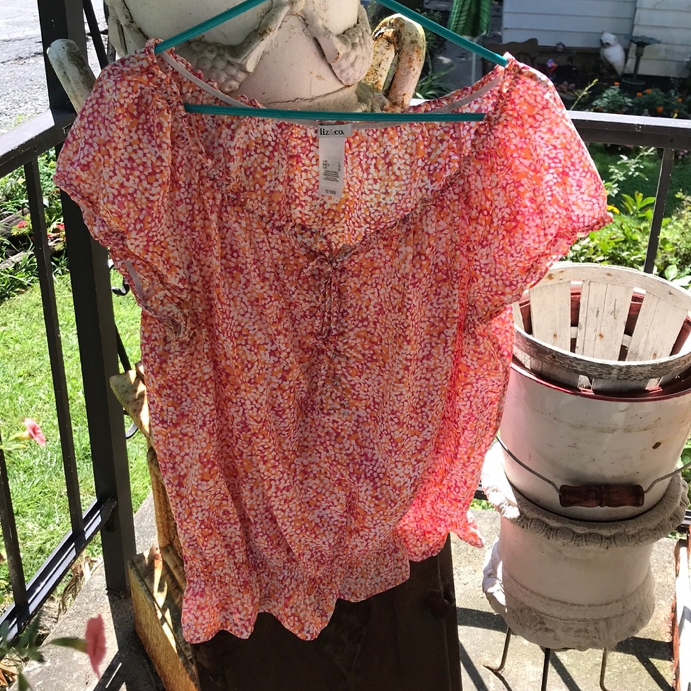 Liz and company short sleeve blouse/top